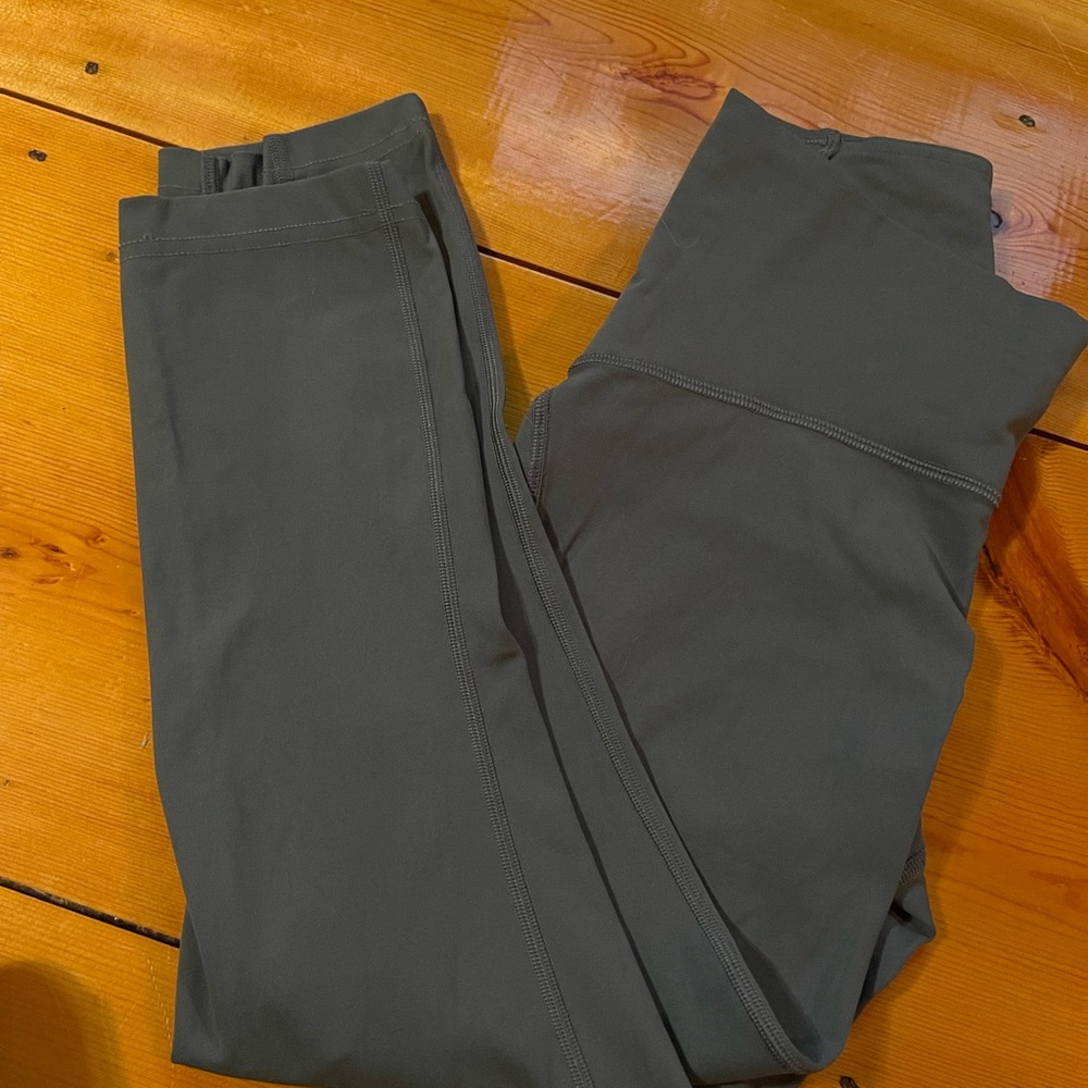 Lululemon crop